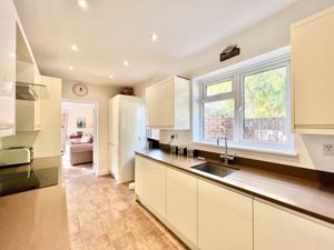 Photo 31- click for photo gallery